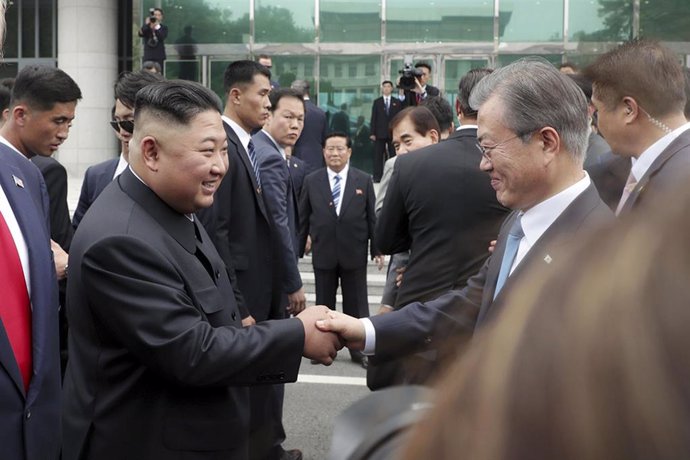 El presidente surcoreano, Moon Jae In, y el líder norcoreano, Kim Jong Un. 