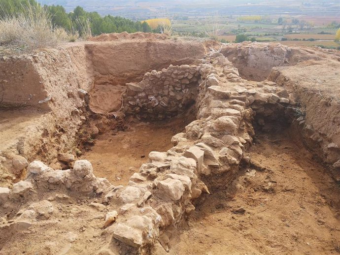 Excavaciones en el yacimiento de La Mora Encantada