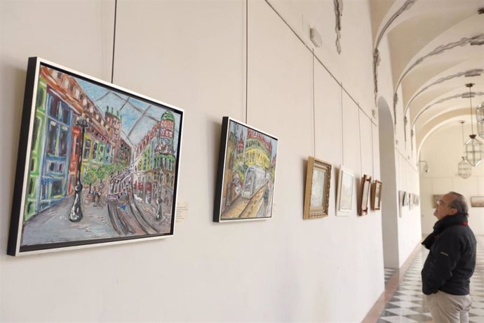 Parte de las obras expuestas de la Asociación Arte, Arqueología e Historia en el Palacio de la Merced