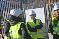 Almeida avisa a Hogar Social de que Ayuntamiento “no discrimina” con la okupación ilegal: “Tenemos tolerancia cero”