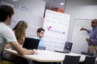 Más de un millar de estudiantes universitarios con discapacidad han pasado por el programa de prácticas de ONCE y CRUE