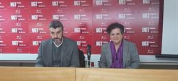 El secretario de Formación y Empleo de UGT Andalucía, Oskar Martín, y la secretaria de Políticas Sociales y Seguridad Social de UGT-A, Soledad Ruiz, en rueda de prensa.