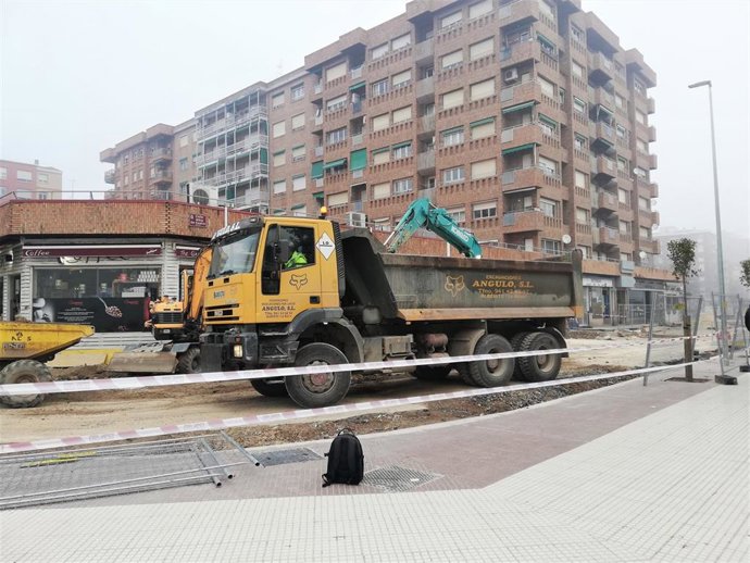 La obras para la remodelación de la calle Albia de Castro finalizarán en el mes de febrero.