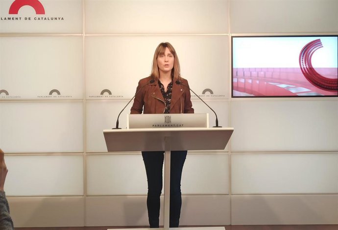 Jéssica Albiach (comuns) en rueda de prensa en el Parlament, el 14 de enero de 2020.