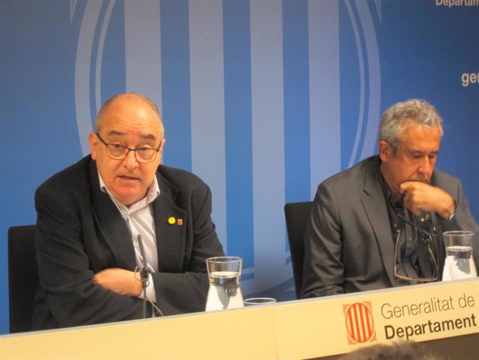 El conseller Josep Bargalló y el director general Ignasi Garcia-Plata