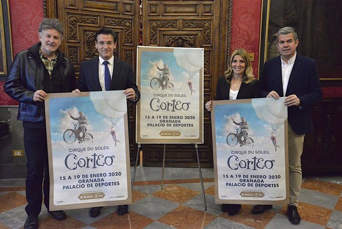 Imagen de la presentación del espectáculo 'Corteo' del Circo del Sol en el Ayuntamiento de Granada
