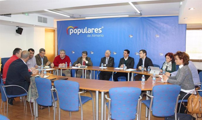 La cúpula del PP de Almería en la reunión con representantes de la patronal agraria