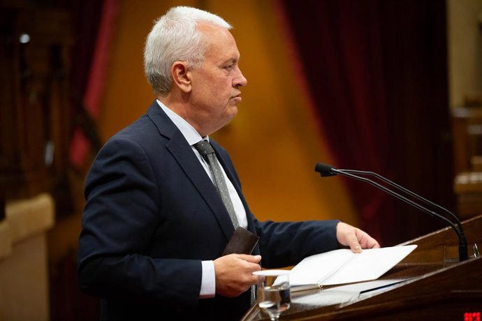 El diputado del PP en el Parlament de Catalunya, Santi Rodríguez, durante su intervención en una sesión plenaria en el Parlament, en Barcelona /Catalunya (España), a 13 de noviembre de 2019 (ARCHIVO).