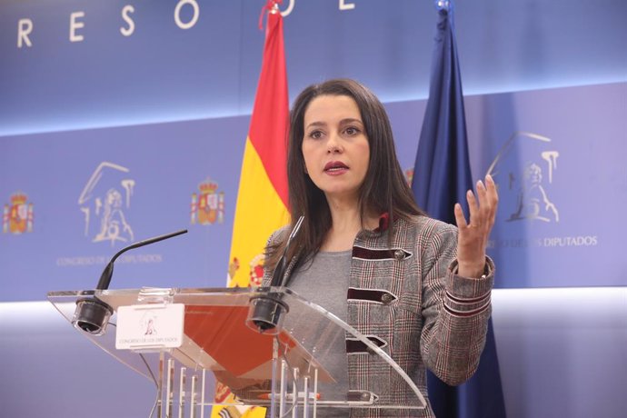 La presidenta i portaveu de Ciutadans al Congrés dels Diputats, Inés Arrimadas, a la sala de premsa del Congrés, Madrid (Espanya), 14 de gener del 2020.