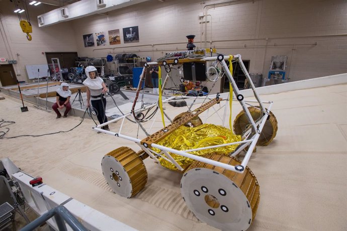 Primeros ensayos en simulador del futuro rover lunar de la NASA