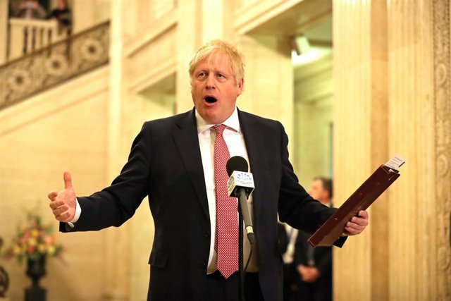 The Prime Minister of the United Kingdom advocates replacing the nuclear agreement with Iran with the El primer ministro de Reino Unido, Boris Johnson.