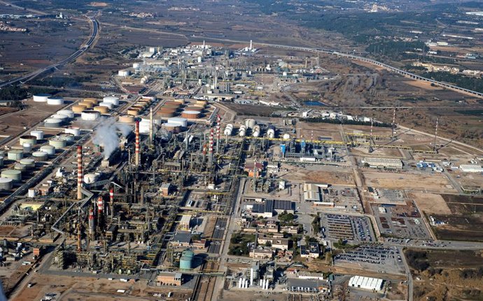 Complex petroquímic de Tarragona en una imatge d'arxiu.