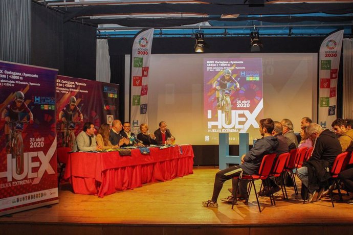 El presidente de la Diputación de Huelva, Ignacio Caraballo, participa en la presentación de 'Huelva Extrema 2020'