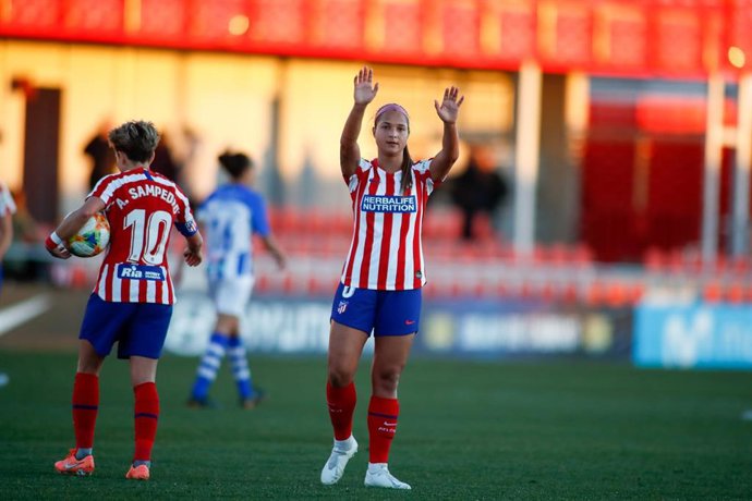 Denya Castellanos, con el Atlético de Madrid de Primera Iberdrola