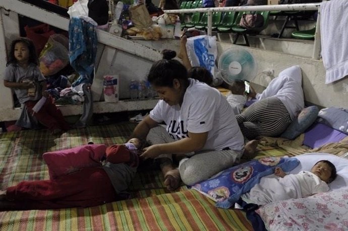 Filipinas.- Save the Children alerta de que más de 20.000 niños han sido evacuad