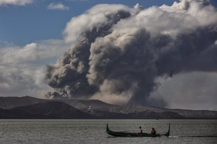 Erupción del volcán Taal, Filipinas
