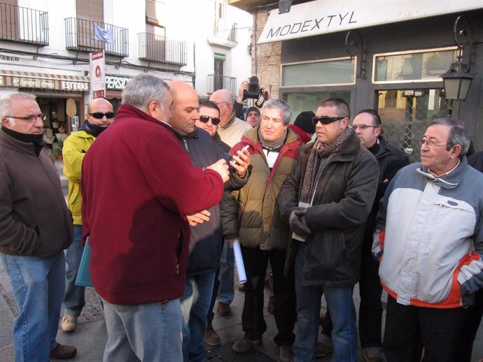 Imagen de archivo de asalariados del sector de taxi. Los asalariados representan un 82,7% de los ocupados de Andalucía. 
