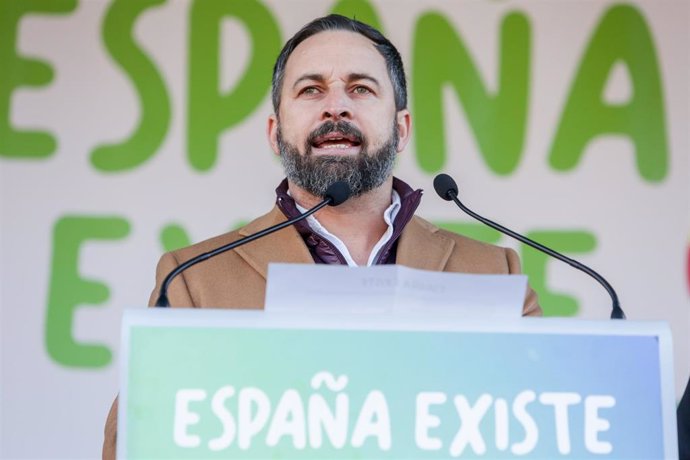 El presidente de Vox, Santiago Abascal, durante la concentración convocada por la plataforma 'España Existe' frente al Ayuntamiento de la capital, en Madrid (España) a 12 de enero de 2020.