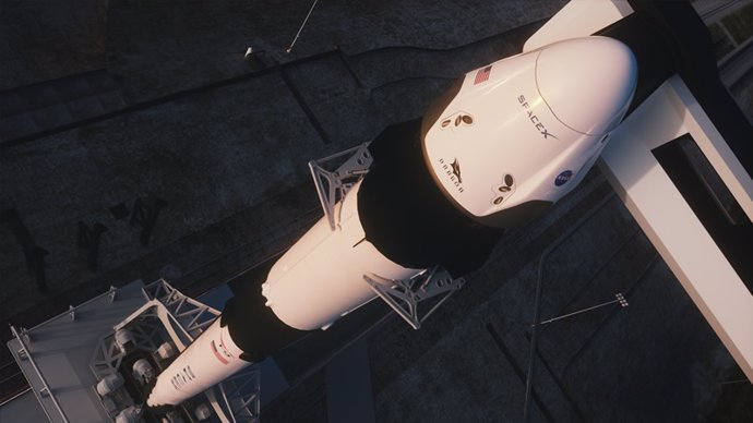 Nave Crew Dragon en la cúspide de un cohete Falcon 9