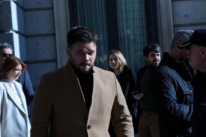 El portavoz de Esquerra Republicana (ERC), Gabriel Rufián, a la salida del Congreso