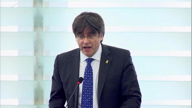 Puigdemont durante su primera intervención ante el pleno del Parlamento Europeo