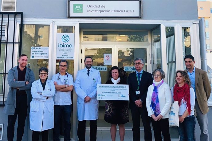 Ibima recibe una donación de la Asociación de Enfermos por Pseudoxantoma Elástico para investigar la enfermedad