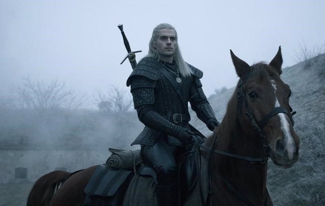 Henry Cavill protagoniza The Witcher