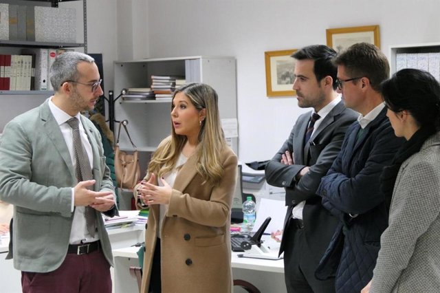 Vicita de la delegada de Turismo, Regeneración, Justicia y Administración Local en Jaén, Raquel Morales, a los juzgados de Villacarrillo