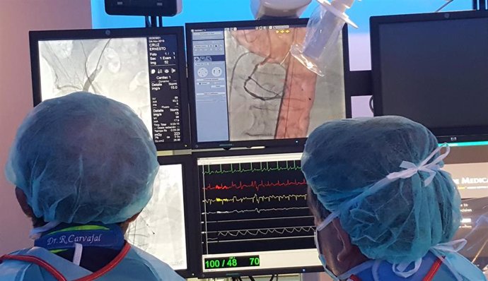 Implantación de técnicas de fusión de imagen en el quirófano para intervenciones vasculares en el Hospital Quirónsalud Marbella