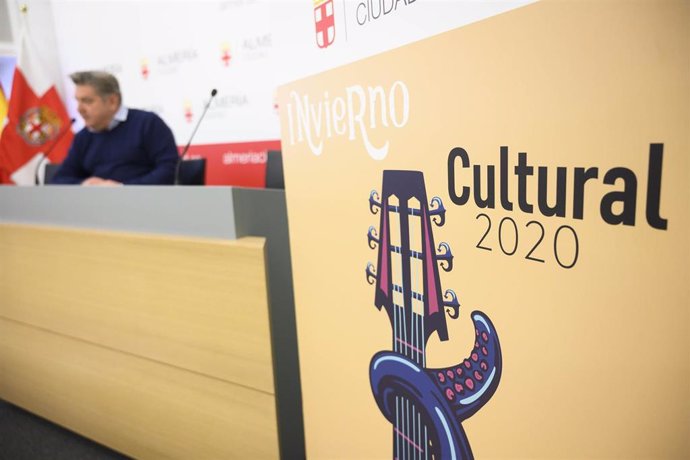 El concejal Diego Cruz presenta el Invierno Cultural 2020 en la capital
