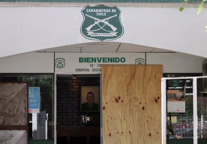Chile.- Casi una veintena de detenidos por una serie de ataques contra comisaría