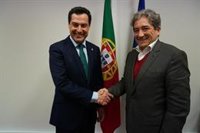 Moreno destaca "políticas similares" en Andalucía y Portugal como bajada de impuestos y eliminar trabas burocráticas