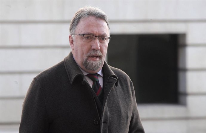 El diputado de Foro Asturias, Isidro Martínez Oblanca, a su llegada al Congreso de los Diputados.