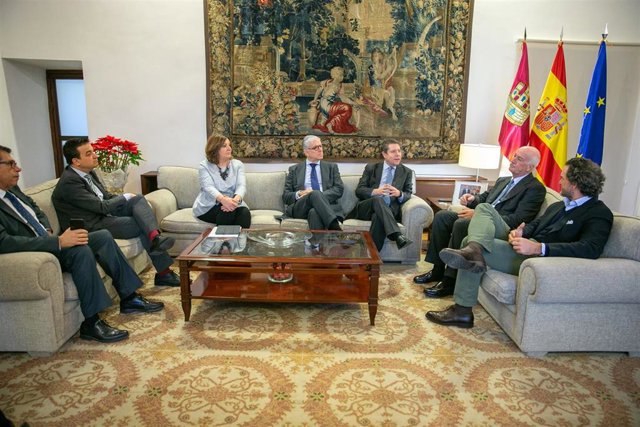 Reunión Gobierno C-LM con directivos de la planta de Mahou en Alovera.