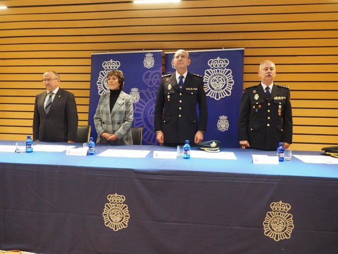 La delegada del Gobierno en Castilla y León, Mercedes Martín, preside el acto conmemorativo del 196 aniversario de la Policía Nacional en Valladolid.
