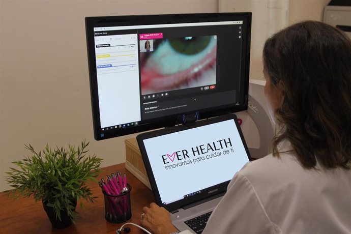 La startup Ever Health ha desarrollado un sistema de telemedicina que cuenta con su propio equipo de profesionales médicos, psicólogos y nutricionistas para ofrecer un servicio médico completo.