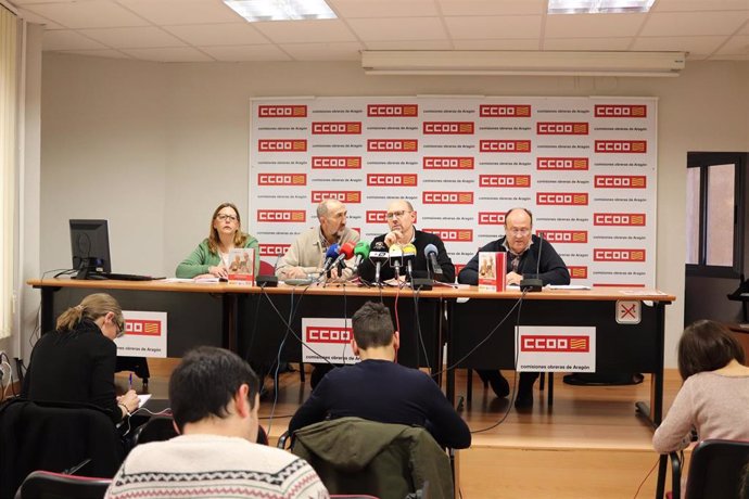 Ana Martínez,Julián Gutiérrez, Manuel Pina, y Manuel Martín este jueves en la rueda de prensa en la sede de CCOO.