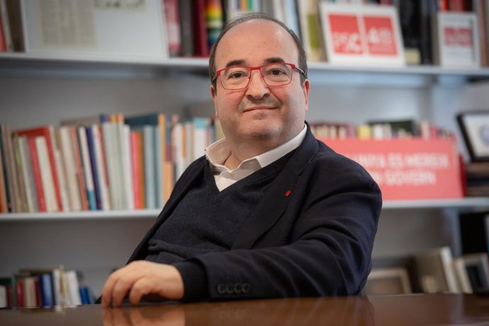 El primer secretario del PSC, Miquel Iceta, posa durante una entrevista para Europa Press, en Barcelona, a 09 de enero de 2020.