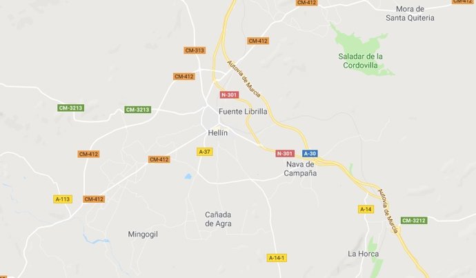 AMP.- Sucesos.- Cortada la A-3 a su paso por Hellín tras la colisión entre tres 