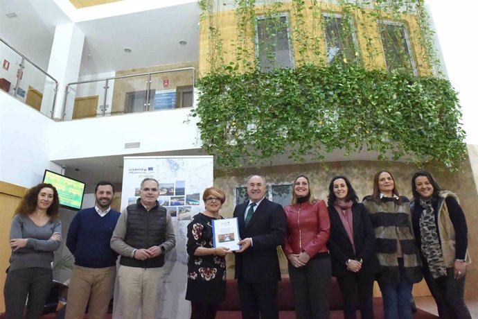 Presentación en Algeciras del proyecto de turismo sostebible de la FAMP