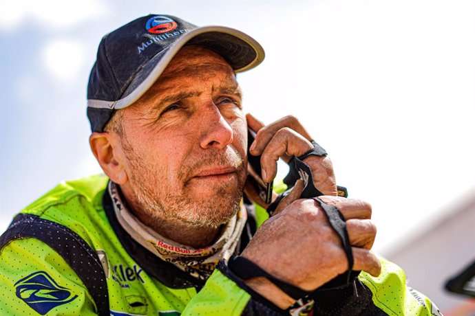 Rally/Dakar.- El piloto holandés del Dakar Straver, en estado crítico tras una c