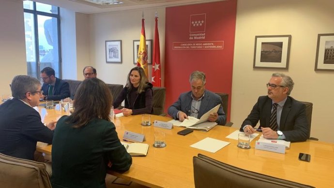 Reunión de la consejera de Medio Ambiente de la Comunidad de Madrid, Paloma Martín, con miembros de Plena Inclusión Madrid