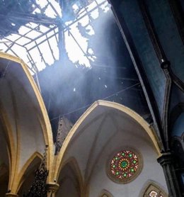 Daños provocados por el incendio en la Catedral de Santa Isabel en Malabo