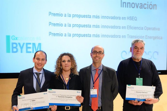 Endesa otorga los premios BYEM (Busca y Encuentra Mejoras) a sus empleados.