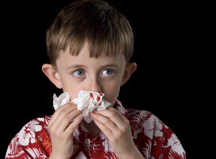 El sangrado por la nariz es un asunto que preocupa a los padres cuando se produce. Sin embargo, saber actuar hará que todo quede en un mal susto.