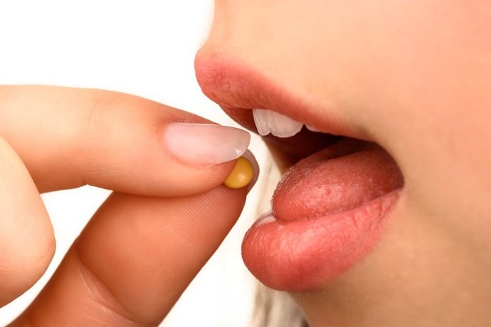Medicamentos para el reflujo gástrico pueden tener efectos secundarios en mujere
