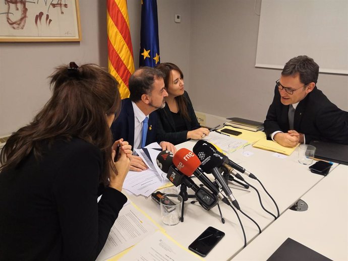 Los decretos de las nuevas 'embajadas' catalanas no hablan de "relaciones bilate