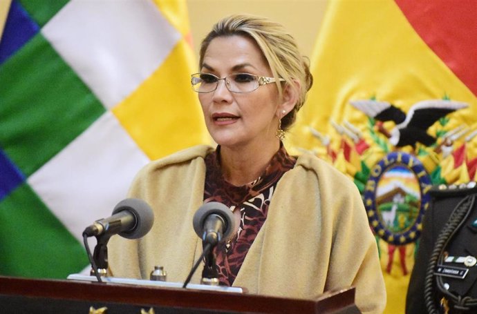 25 November 2019, Bolivia, La Paz: Bolivian interim President Jeanine Anez delivers a statement before accrediting Salvador Romero as the new member of the Bolivian Supreme Electoral Tribunal. Photo: Diego Valero/ABI/dpa