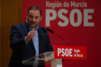 Ábalos pide que al 'pin parental' se le llame "veto parental" porque "no respeta" los derechos de la infancia