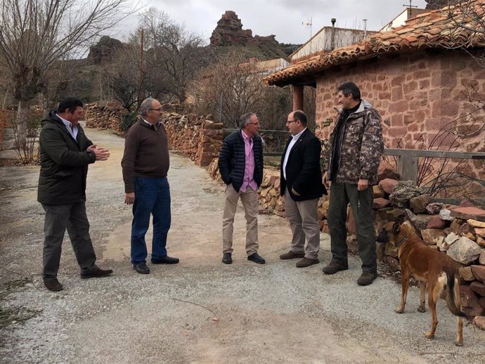 La Diputación de Teruel mejora los accesos al castillo de Peracense.